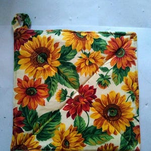 Sunflower Potholder or Hot Pad with Hanging Loop -Sunflower Decor