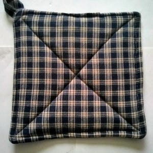 Navy and Tan Plaid Farmhouse Potholder or Hot Pad with Hanging Loop - Primitive Potholder, Farmhouse Decor, Navy Plaid Potholder