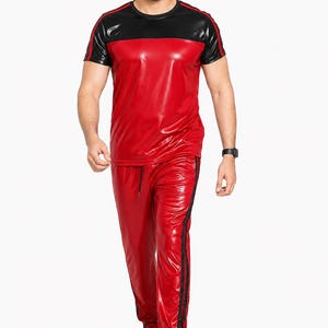 Conjunto deportivo profesional de nailon brillante: camiseta y pantalón de chándal.