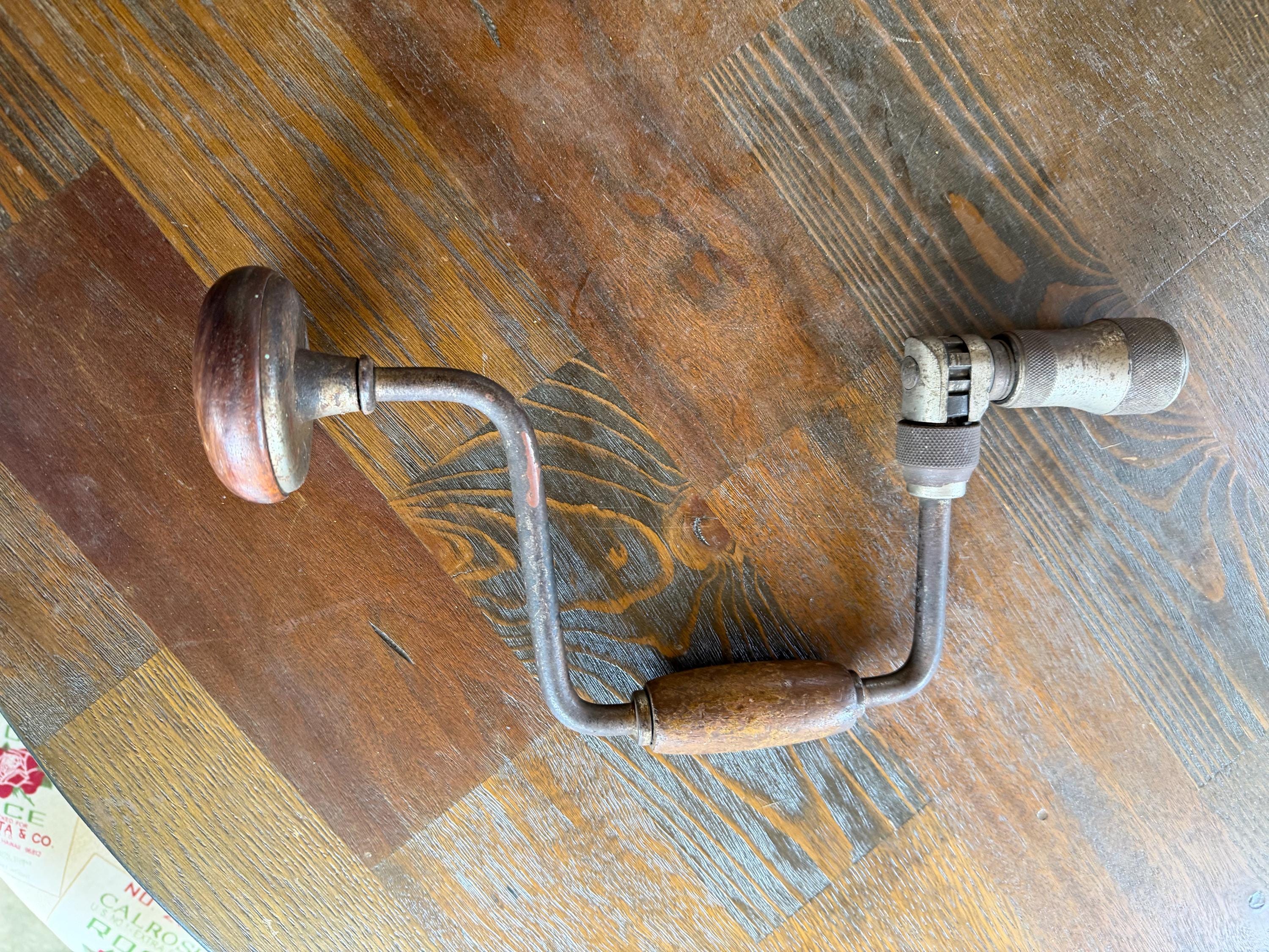 Ancienne Perceuse à Manivelle SM – Acier Robuste, Fonctionne (Réf#M-439)