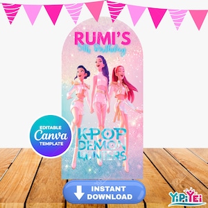 Op de afbeelding: Een roze en witte verjaardagsdecoratie met drie cartoonfiguren. De tekst "RUMI'S 5th Birthday" staat bovenaan, met "KPOP DEMON LUNTERS" eronder. Bevat een "Canva Template" en een "Instant Download" knop.