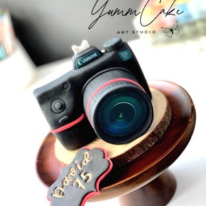 Camera Cake Topper Personalized Edible Fondant Photography Birthday Cake Decoration Photographer Gift Handmade with Name Plaque