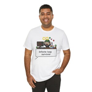 Lustiges Programmierer-Shirt „Überlebender der Endlosschleife“, Geschenk für Softwareentwickler, Programmierer-T-Shirt, Informatik-T-Shirt, Entwickler-T-Shirt, Übergrößen 4XL und 5XL