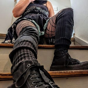 Återvunnen tröja med benvärmare och halsduk | Plusstorlek bred vad, Whimsigoth