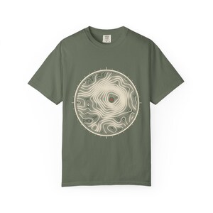 Topographic Map T-Shirt, Contour Lines Circle Graphic Tee, 100% Cotton Comfort Colors Shirt for Hikers and Overlanding Fans zdjęcie 5
