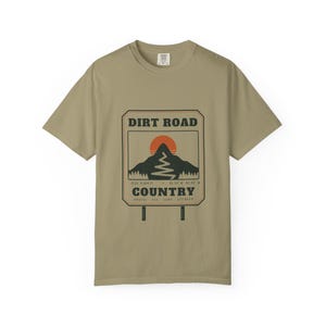 Dirt Road Country T-Shirt, Mountain Road Sign Graphic Tee, North Carolina Off Road Overlanding Shirt, Comfort Colors Bild 4