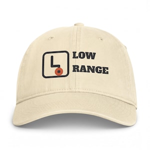 Low Range Dad Hat, bestickte Baumwollkappe für Offroad- und 4x4-Touren, unstrukturiert, Elfenbein oder Sandstein