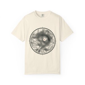 Topographic Map T-Shirt, Contour Lines Circle Graphic Tee, 100% Cotton Comfort Colors Shirt for Hikers and Overlanding Fans zdjęcie 2