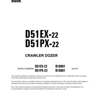 Op de afbeelding: Een wit document getiteld "Parts Book" met de tekst "D51EX-22 D51PX-22 CRAWLER DOZER." Bevat serienummers en copyrightinformatie van Komatsu America Corp. en Komatsu do Brasil Ltda.
