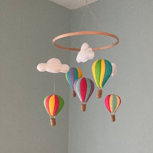 Nursery Mobile Bright Green Pink Turquoise Yellow Hot Air Balloon Cloud Boy Girl Hanging Decoration New Baby Shower Gift Gender Neutral