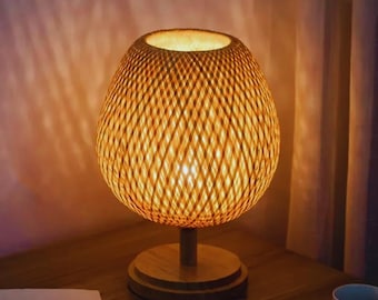 Natuurlijke bamboe rotan tafellamp - warm bedlampje voor slaapkamer, gezellig boho-nachtkastjelamp, Scandinavisch interieur