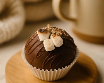 Bombe de cacao chaud S'mores • Bombe de chocolat chaud gastronomique • Bombe de cacao faite main • Chocolat au lait • Cadeau pour feu de camp • Gâterie hivernale chaleureuse