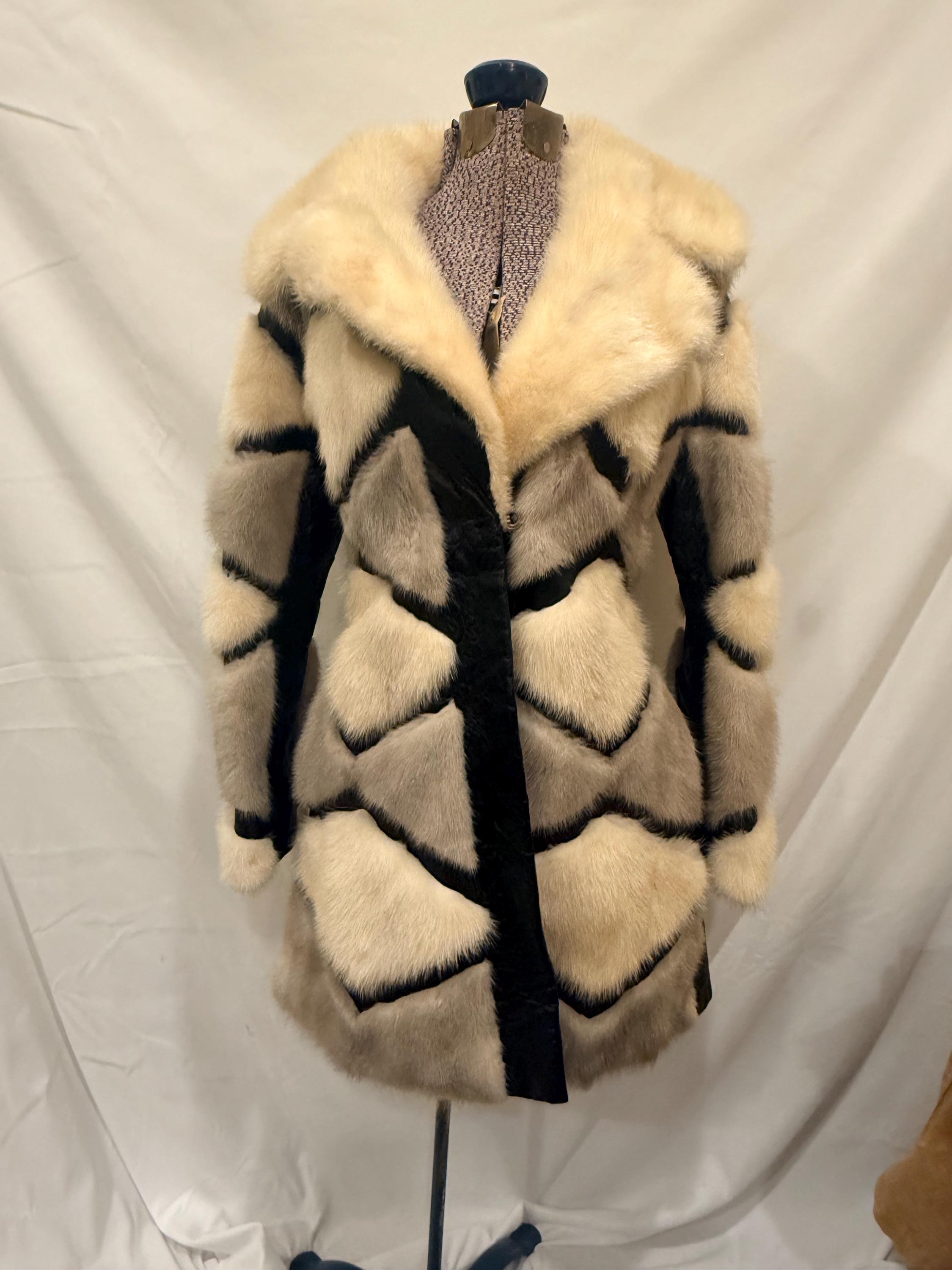 50s MINK FUR CHEVRON BUTTERY CREAM & TAUPE MCM SCARF OR BELT  display picture 2