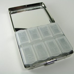 8 Day Pill Box Custom Engraved Personalized Large Size Silver Pill Box with Eight Compartments -Hand Engraved