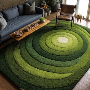 Tapete tufado com estampa de musgo: design 3D verde musgo, decoração de chão inspirada na natureza.