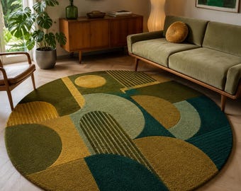 Peut inclure: Un grand tapis rond présentant un motif géométrique composé de cercles et de demi-cercles superposés dans des tons de vert forêt, olive, jaune moutarde et sauge. Le design intègre des sections texturées avec des lignes verticales et des blocs.