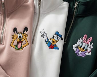 ディズニー ミッキー＆フレンズ 刺繍入りクォータージップスウェットシャツ、ミッキーフレンズプルオーバー、ドナルド、デイジー、プルートのシャツ、快適なハーフジップ、彼女へのギフト