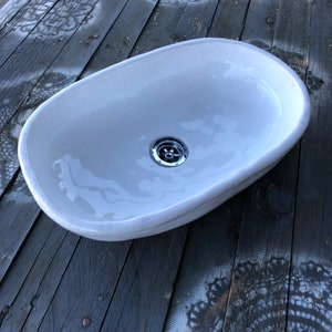 UM53 White oval sink, overtop washbasin, handmade ceramic washstand