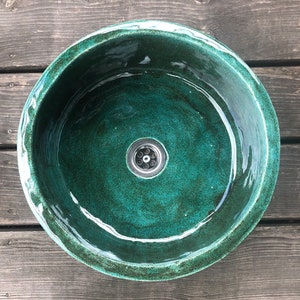 UM4 Green ceramic round sink, overtop washbasin, handmade ceramic washstand