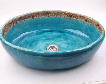 UM33 Turquoise oval sink with lace, overtop washbasin, unusual washstand