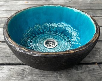 UM23 Raw lace round sink, overtop washbasin, unusual washstand