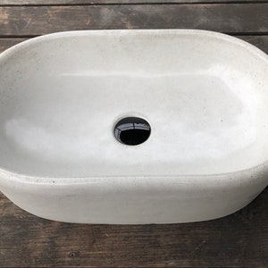 UB7 White Concrete Oval Sink, Washbasin