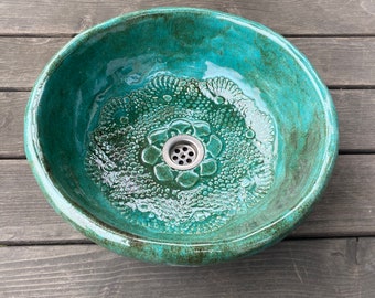 UM8 Green sink with lace, round overtop washbasin, handmade ceramic washstand