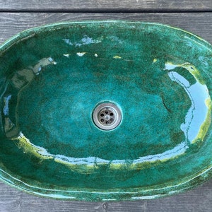 UM48 Oval green sink, overtop washbasin, unusual washstand image 2