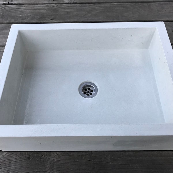 UB2  Lavabo Rectangulaire Blanc en Béton