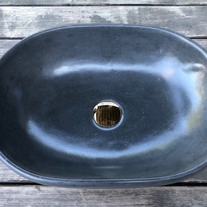 UB20 Medium Graphite Concrete Oval Sink, Washbasin