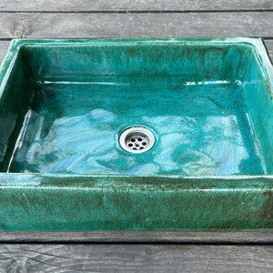 UM17 groene rechthoekige spoelbak, opzetwastafel, handgemaakte keramische wastafel