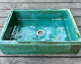 UM17 green rectangular sink, overtop washbasin, handmade ceramic washstand