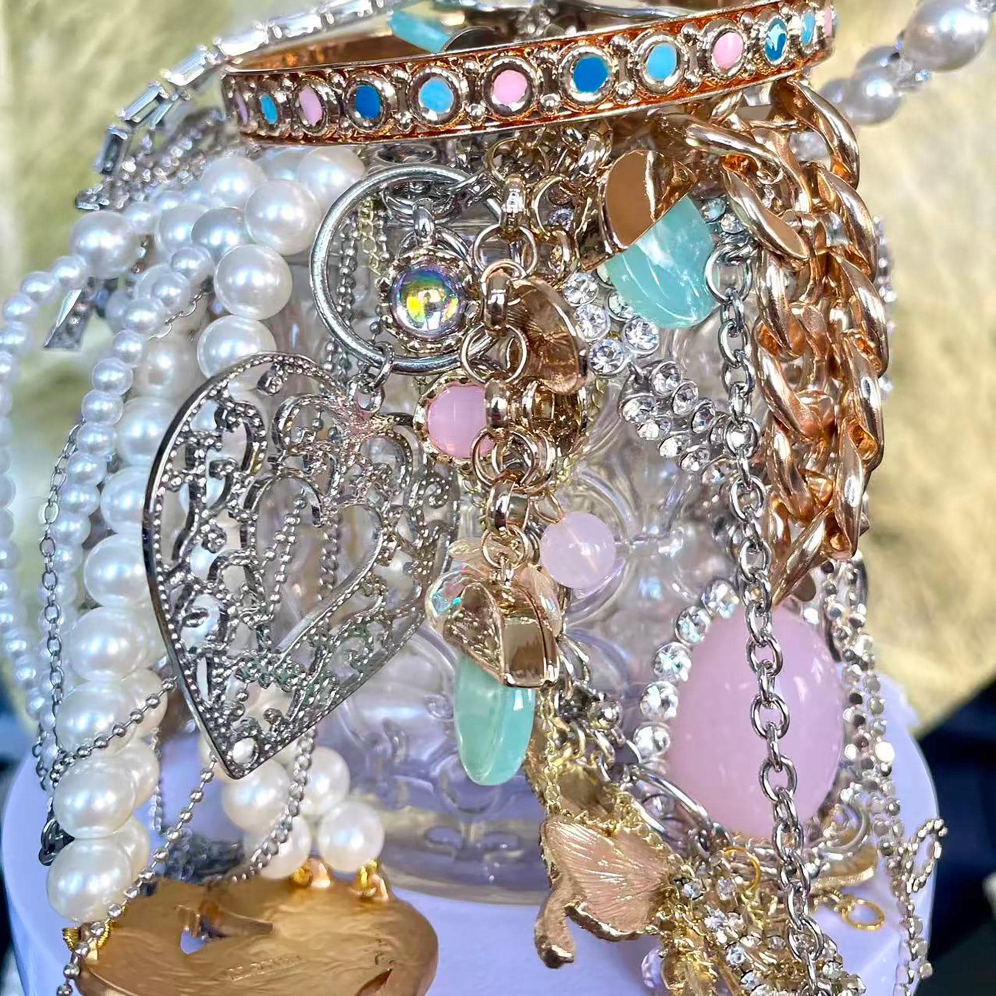 Thrifted jewelry mystery box - Etsy 日本