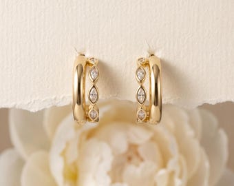 Örhängen i 925 sterlingsilver med CZ-mönster och pavé, förgyllda geometriska huggie-örhängen, minimalistiska vardagssmycken, present till henne