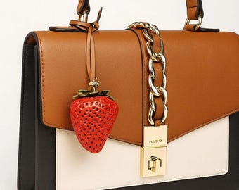 Charm para bolso de fresa: accesorio para bolso, llavero, regalo para amantes de la fruta