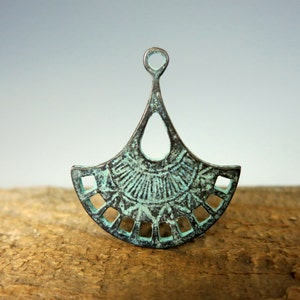 2 Fan Pendants, 31x21mm, Mykonos Green Patina Or Antique Pewter, Metal Casting, Lead Free Metal, Made in Greece, MX118 image 3