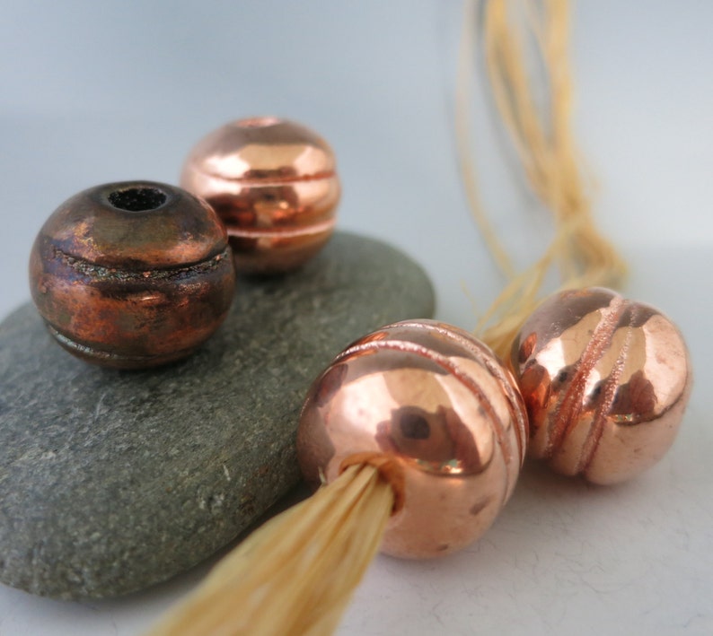 Mykonos Copper Ceramic Donut Bead: Ridged Metallized Bead with 4mm Hole bild 2