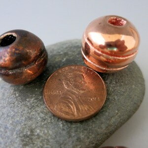Mykonos Copper Ceramic Donut Bead: Ridged Metallized Bead with 4mm Hole bild 3