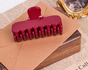 Glossy Red Hair Claw Clip – Large Rectangular Acetate Hair Accessory for Thick Hair, Featuring a Bold Y2K Style Hair Catch for Women