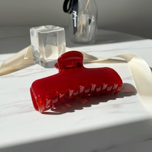 Pinza para el pelo roja brillante, accesorio rectangular grande de acetato para cabello grueso, estilo Y2K para mujer, regalo estético.