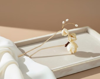 Magnolia Flower U Shaped Hair Pin, Handcrafted Gold Metal Hanfu Hair Fork, Elegant Floral Headpiece for Wedding or Formal Event Gift for Her