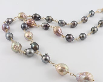 Collier de perles de Tahiti, collier de perles ondulées, collier de perles Tokki, pendentif boule de feu baroque, bijoux en perles noires