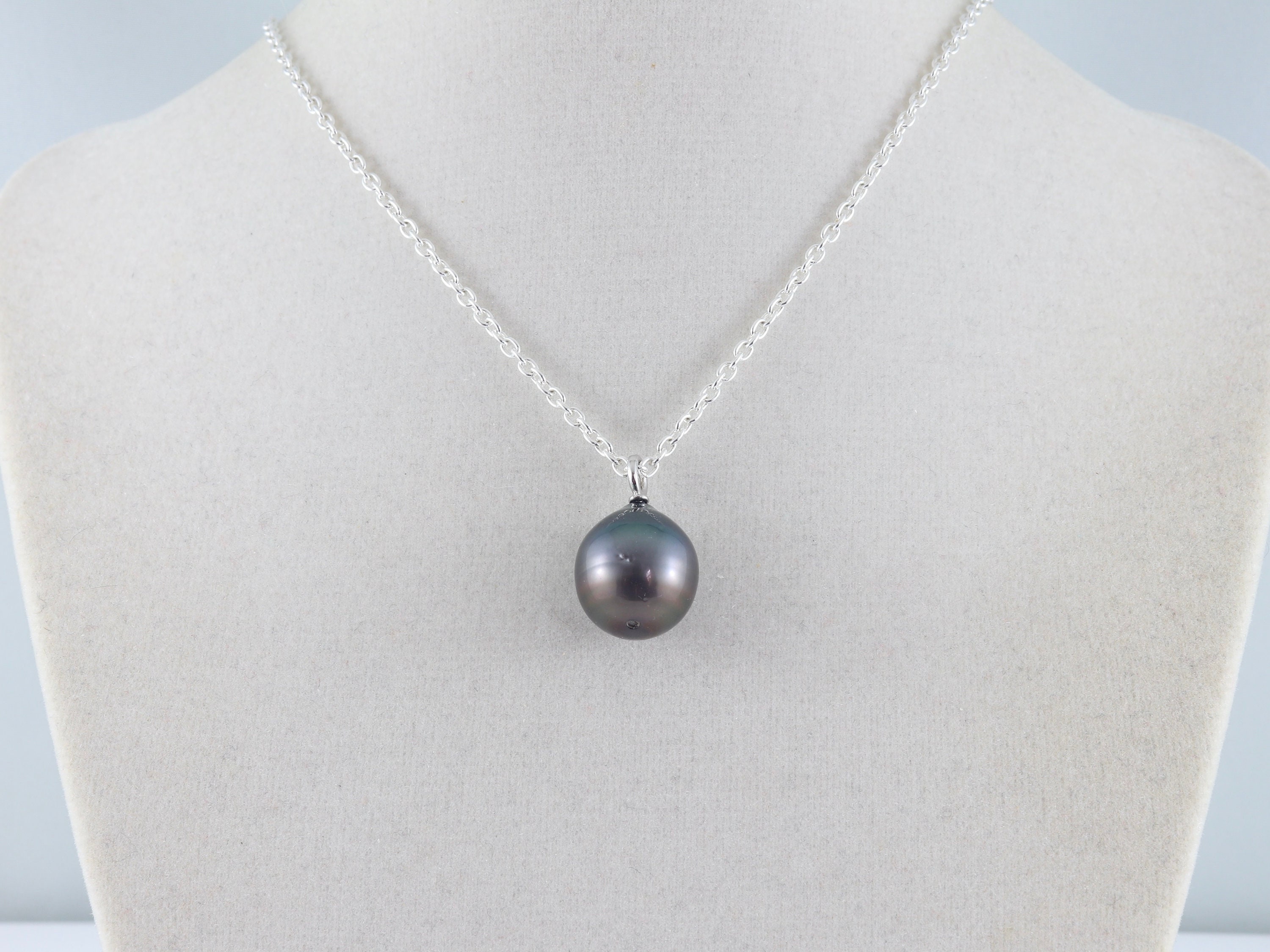 ネックレス・ペンダント TATIANA Classic pearl point lock necklaceNZ1044 1713907 61iwPLnG3dL._AC_SY395_.jpg