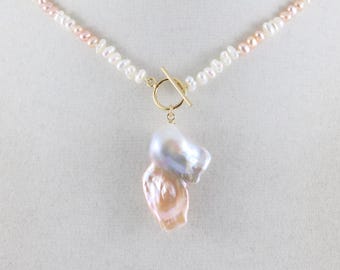 Baroque Pearl Pendant, keshi pearl necklace, Handcrafted jewelry,  Gold Filled Toggle