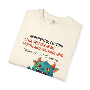 Camiseta de monstruo viral mutado / Camiseta divertida de dibujos animados de virus, humor de cuarentena imagen 17