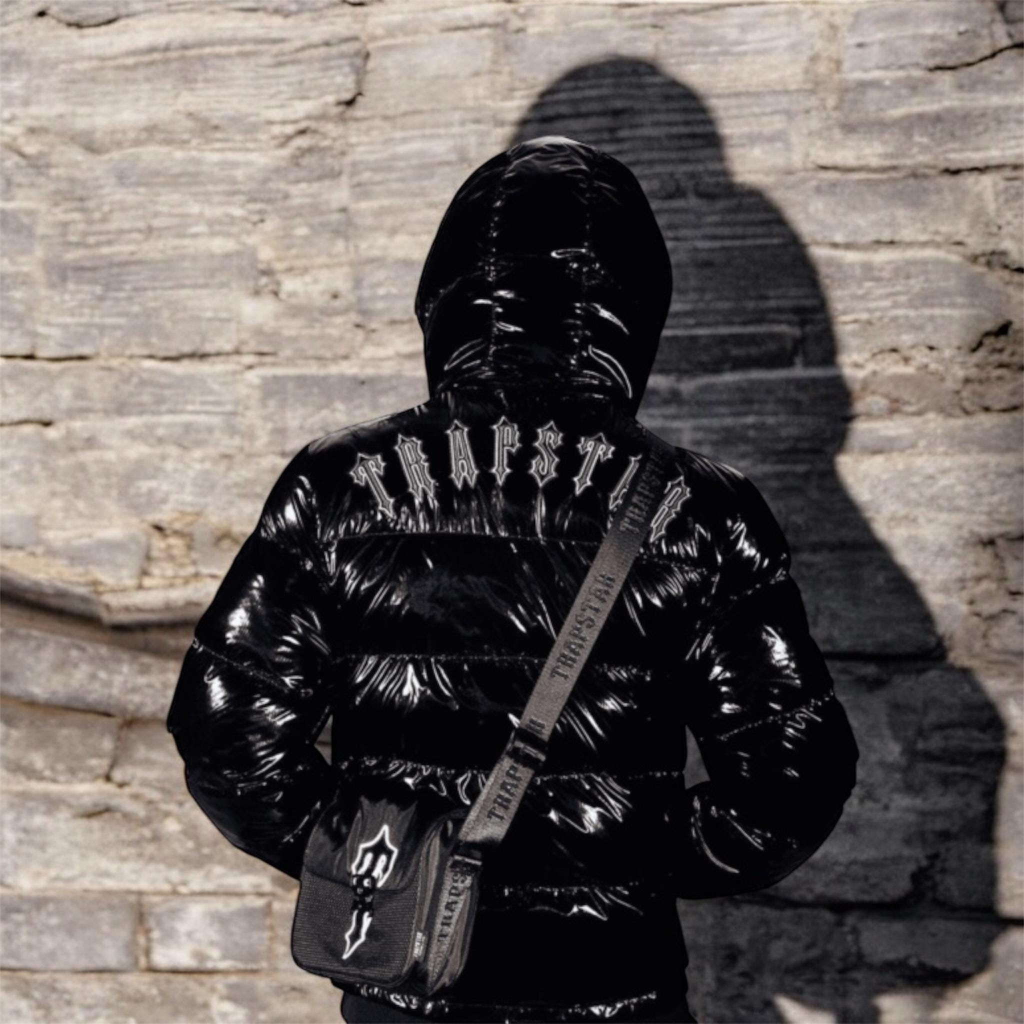 【超人気】TRAPSTAR 黒 パファージャケット フード付き Trapstar London☆トラップスター HOODED PUFFER 2.0 ジャケット