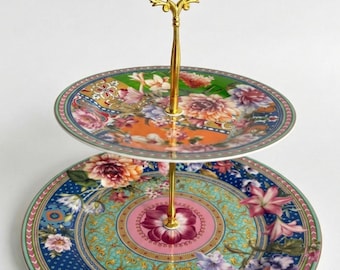 Soporte para pasteles de porcelana floral de dos niveles, decoración maximalista para fiestas de té.