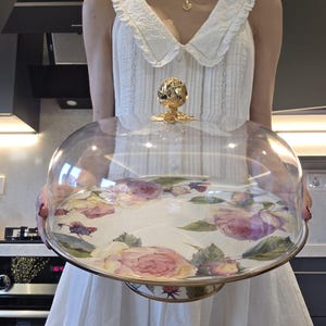 Rose Cake Stand with Plexi Dome (30cm)
