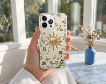 Funda para teléfono Boho Gold Sun, funda botánica de mariposa verde salvia, funda protectora delgada Celestial Nature, funda para iPhone 16 15 14 13 12 11