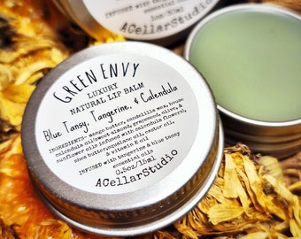 Bálsamo labial natural de lujo GREEN ENVY, aceite con infusión de hierbas, aceite esencial de tanaceto azul, mandarina, caléndula y escualano, humectación profunda